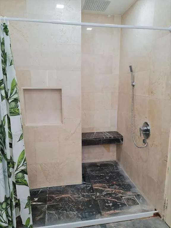 Bukit Bintang Fahrenheit88 Apartment By Sarah'S Lodge Kuala Lumpur